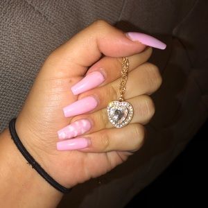 heart pendant necklace